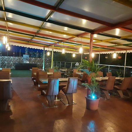 Hotel Lxia Hinjewadi - Indian Nationals Only Pimpri-Chinchwad Luaran gambar