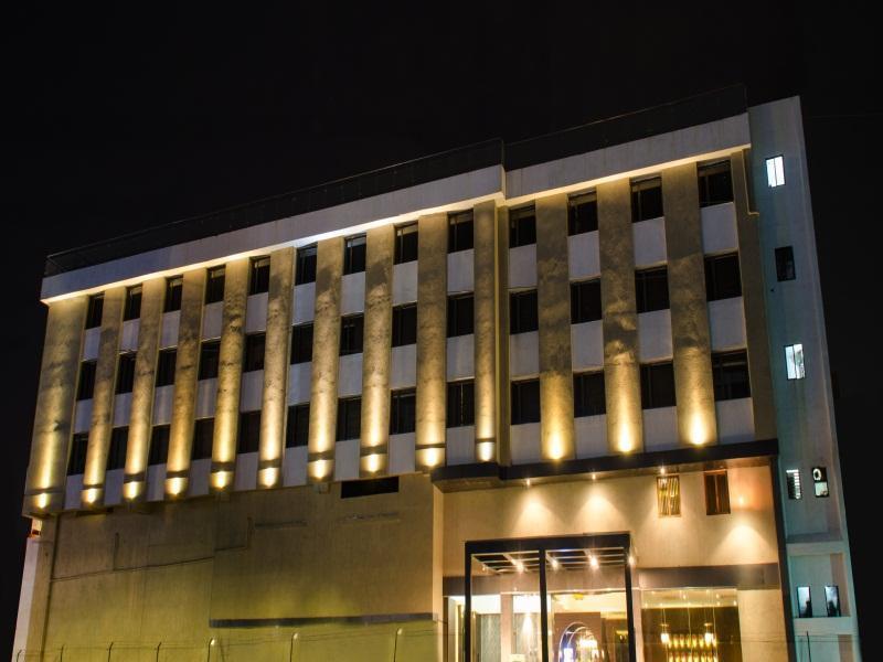 Hotel Lxia Hinjewadi - Indian Nationals Only Pimpri-Chinchwad Luaran gambar