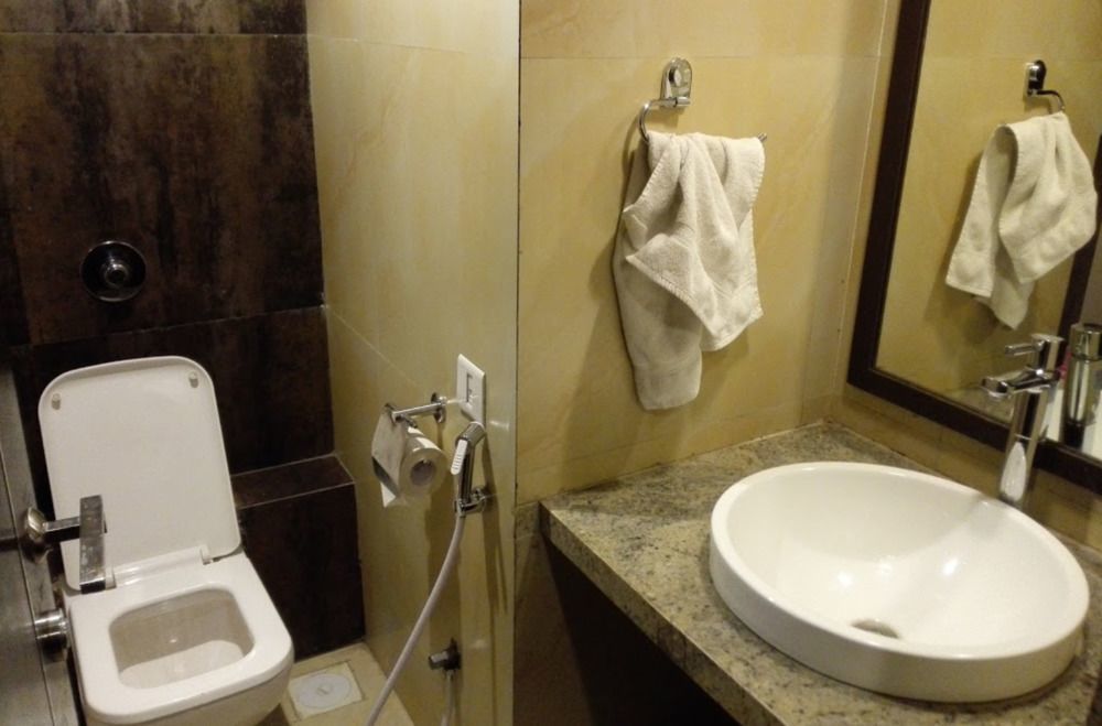 Hotel Lxia Hinjewadi - Indian Nationals Only Pimpri-Chinchwad Luaran gambar