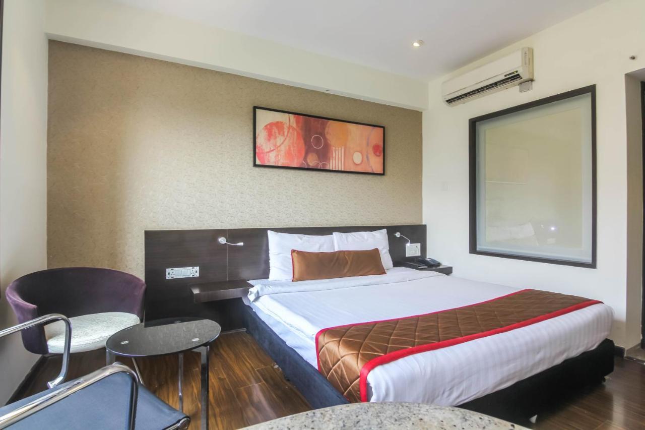 Hotel Lxia Hinjewadi - Indian Nationals Only Pimpri-Chinchwad Luaran gambar