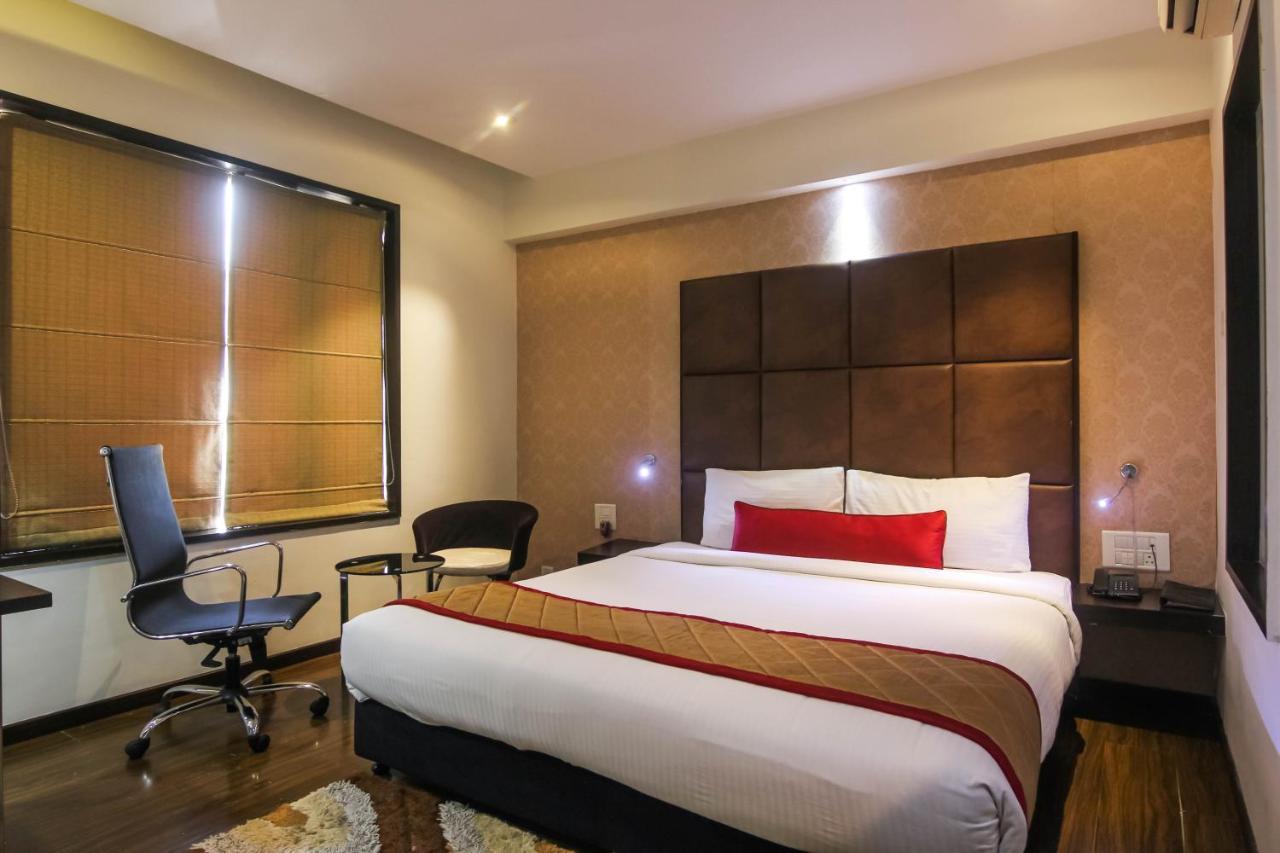 Hotel Lxia Hinjewadi - Indian Nationals Only Pimpri-Chinchwad Luaran gambar