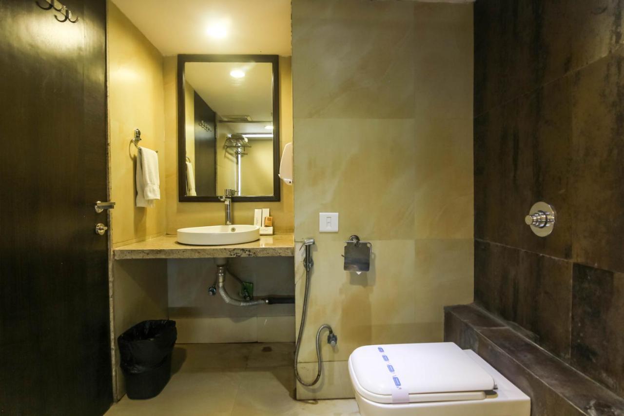 Hotel Lxia Hinjewadi - Indian Nationals Only Pimpri-Chinchwad Luaran gambar