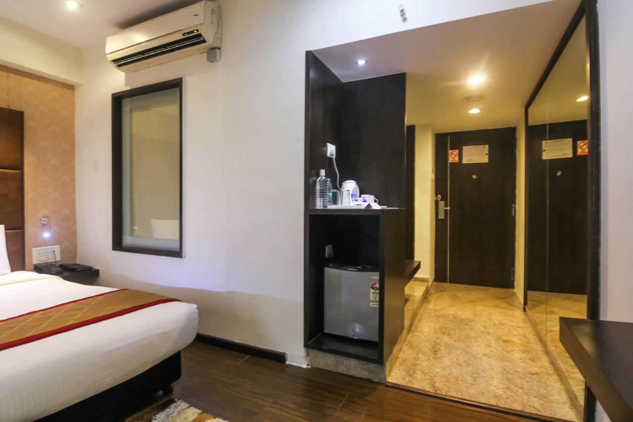 Hotel Lxia Hinjewadi - Indian Nationals Only Pimpri-Chinchwad Luaran gambar